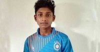 পাথরঘাটায় ফিরতে যাচ্ছে সাগরে লুঙ্গী ফুলিয়ে ভেসে থাকা কিশোর ইমরান